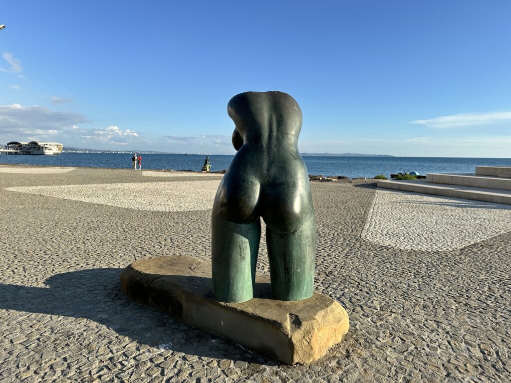 butt statue in albania
