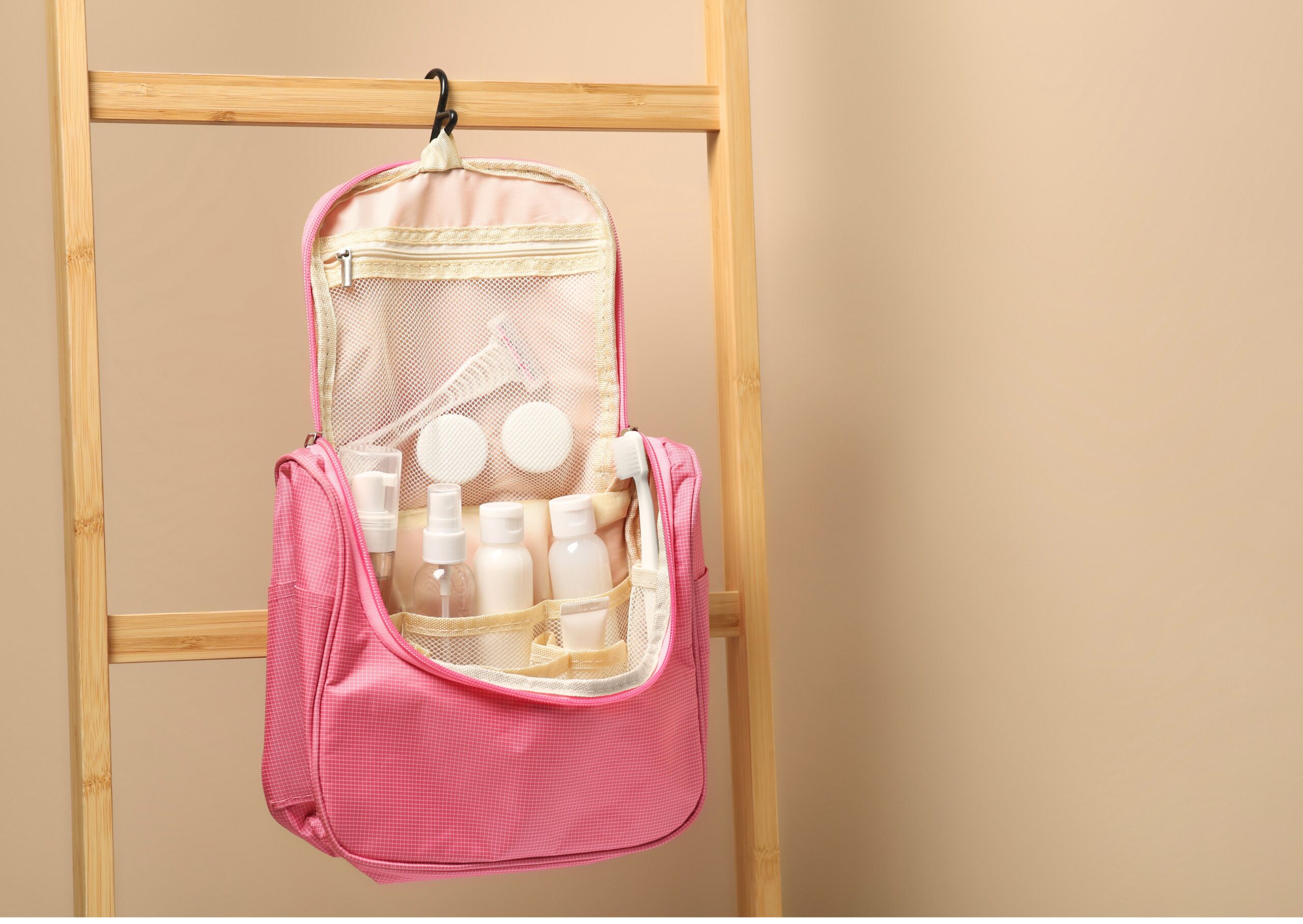 hanging hygiene bag