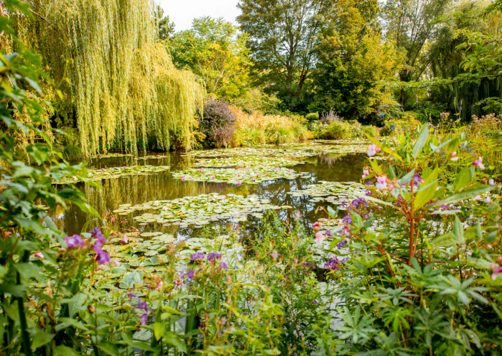 monet's garden giverny france